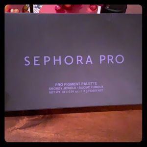 Sephora Pro Smoky Jewels Palette